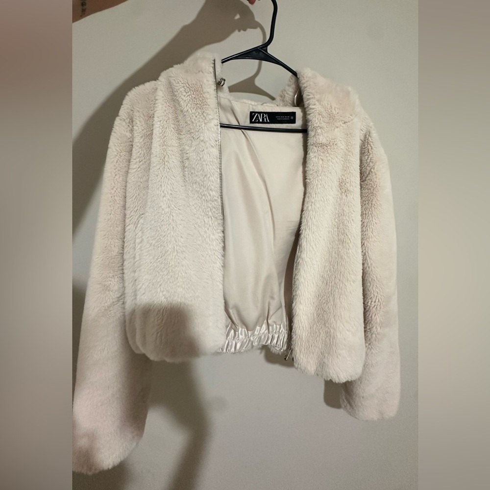 Zara Women's Cropped Soft Cream Teddy Jacket